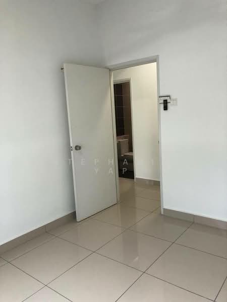Apartment for Sale at D'Rich Executive Suites - Stephanie Yap - Bathroom - PropertyGuru.com.my