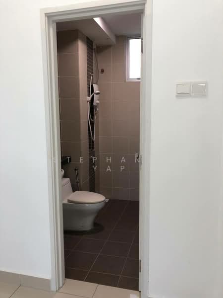 Apartment for Sale at D'Rich Executive Suites - Stephanie Yap - Bathroom - PropertyGuru.com.my