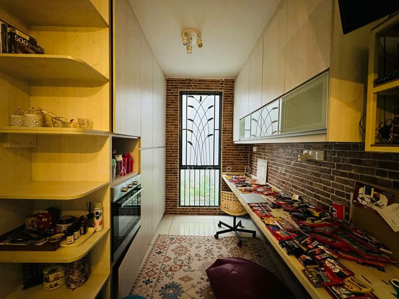 3-storey Terraced House for Sale in Laman Glenmarie (Shah Alam) - Sa'a Nordin - Study - PropertyGuru.com.my