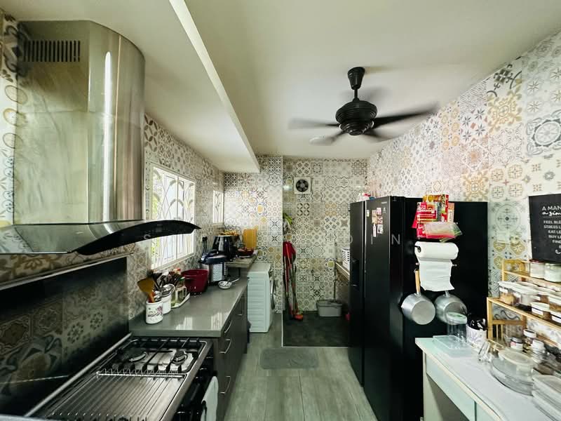3-storey Terraced House for Sale in Laman Glenmarie (Shah Alam) - Sa'a Nordin - Kitchen - PropertyGuru.com.my