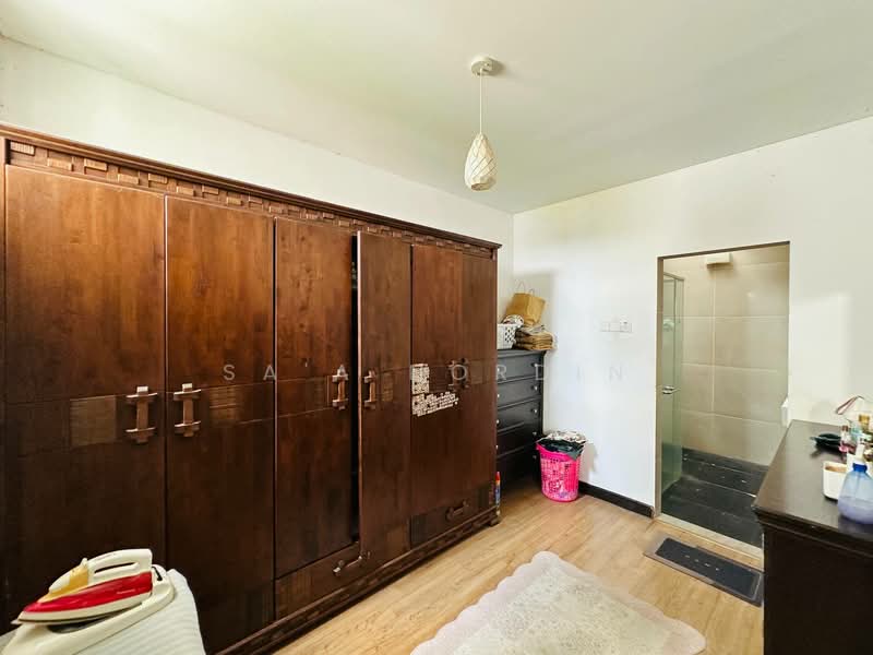 3-storey Terraced House for Sale in Laman Glenmarie (Shah Alam) - Sa'a Nordin - Bedroom - PropertyGuru.com.my