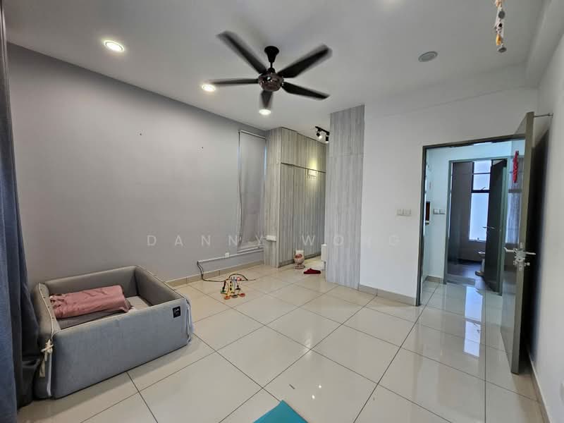 Servis Apartment untuk Disewa di LakePark Residence @ KL North - Danny Wong - Living Room - PropertyGuru.com.my