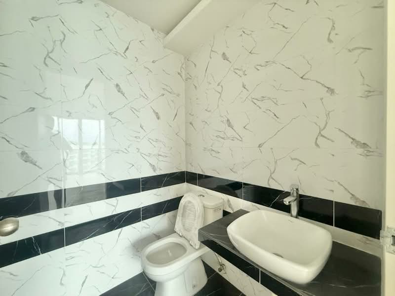 Kondominium untuk Dijual di QuayWest Residence - Rain Yu - Bathroom - PropertyGuru.com.my