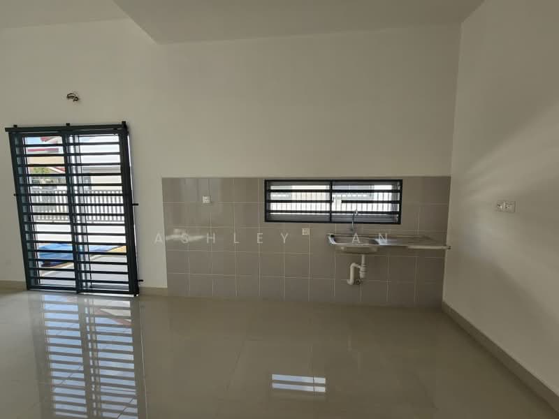 1-storey Terraced House for Rent in Seberang Perai (Penang) - Ashley Tan - Kitchen - PropertyGuru.com.my