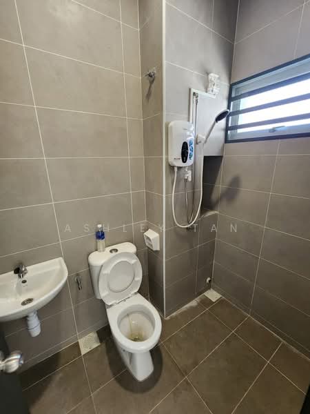 1-storey Terraced House for Rent in Seberang Perai (Penang) - Ashley Tan - Bathroom - PropertyGuru.com.my