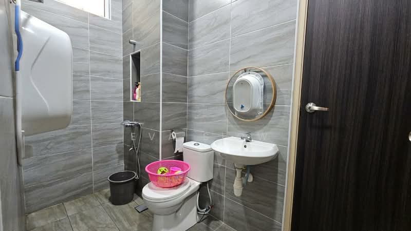 Cluster House for Sale in Skudai (Johor) - Eva Siow - Bathroom - PropertyGuru.com.my
