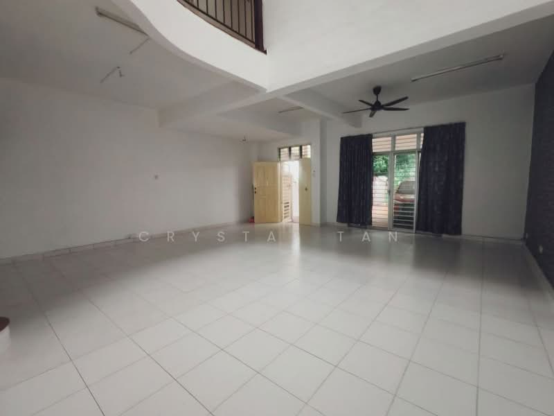 2-storey Terraced House for Sale in Taman Sri Pulai Perdana (Skudai) - Crystal Tan - Living Room - PropertyGuru.com.my