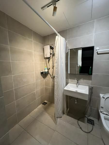 Servis Apartment untuk Disewa di The Glenz @ Glenmarie - Wennie Lee - Bathroom - PropertyGuru.com.my