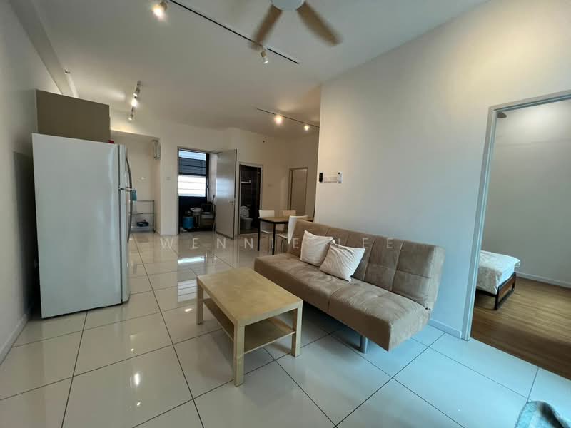 Servis Apartment untuk Disewa di The Glenz @ Glenmarie - Wennie Lee - Living Room - PropertyGuru.com.my