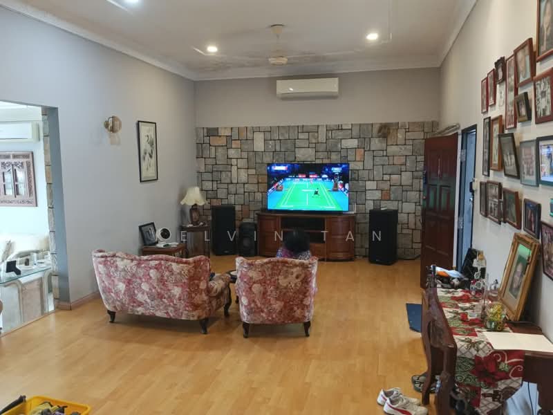 Rumah Banglo untuk Dijual di Taman Bukit Pantai (Bangsar) - Kelvin Tan - Living Room - PropertyGuru.com.my