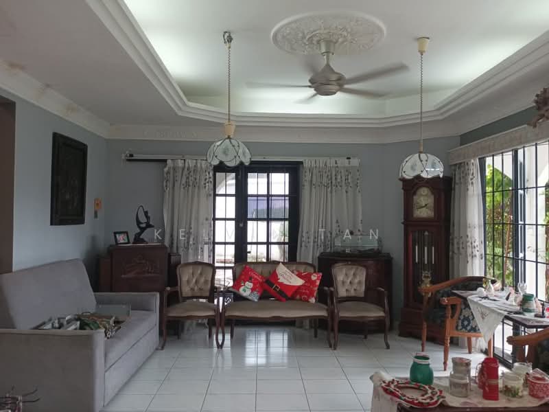 Rumah Banglo untuk Dijual di Taman Bukit Pantai (Bangsar) - Kelvin Tan - Living Room - PropertyGuru.com.my