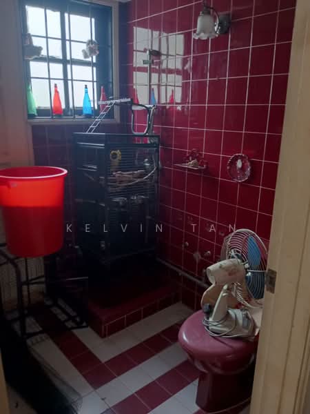 Rumah Banglo untuk Dijual di Taman Bukit Pantai (Bangsar) - Kelvin Tan - Bathroom - PropertyGuru.com.my