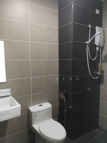 Service Residence for Rent at Wave @ Marina Cove - Ivy Cheng - Bathroom - PropertyGuru.com.my