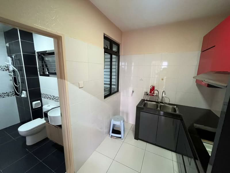 Servis Apartment untuk Dijual di Sky View - Eva Siow - Kitchen - PropertyGuru.com.my