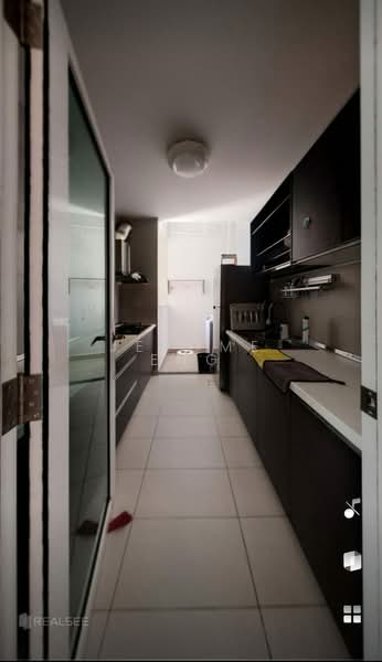 Condominium for Sale at Setia Pinnacle - Jerome Eng - Kitchen - PropertyGuru.com.my