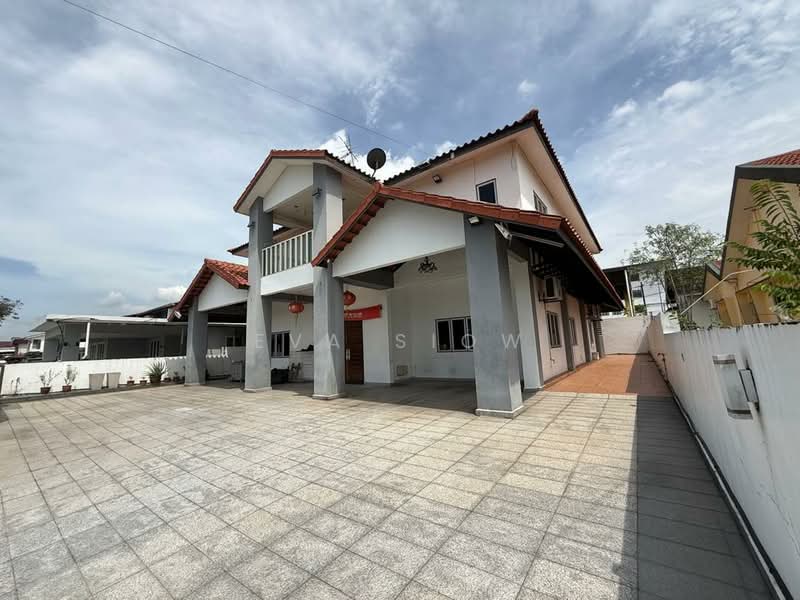 Bungalow for Sale in Taman Kebun Teh (Johor Bahru) - Eva Siow - Exterior - PropertyGuru.com.my