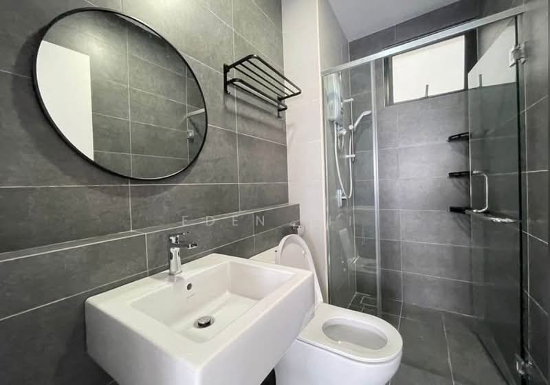 Servis Apartment untuk Disewa di Lavile Kuala Lumpur - Eden Hii - Bathroom - PropertyGuru.com.my