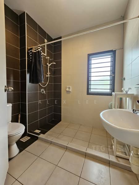 2-storey Terraced House for Sale in Shah Alam (Selangor) - Alex Lee - Bathroom - PropertyGuru.com.my