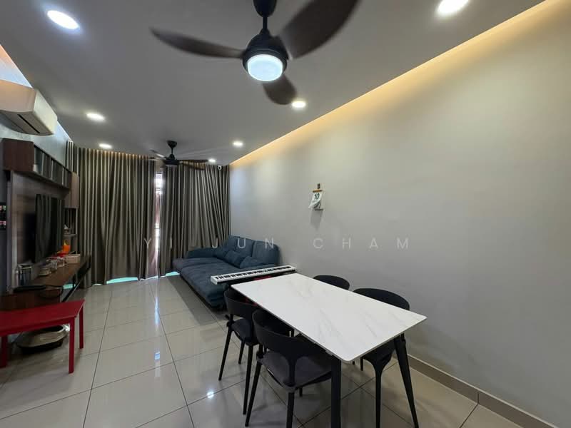 Kondominium untuk Dijual di Mizumi Residences - Yi Jun Cham - Living Room - PropertyGuru.com.my