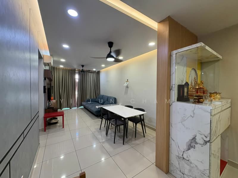 Kondominium untuk Dijual di Mizumi Residences - Yi Jun Cham - Living Room - PropertyGuru.com.my