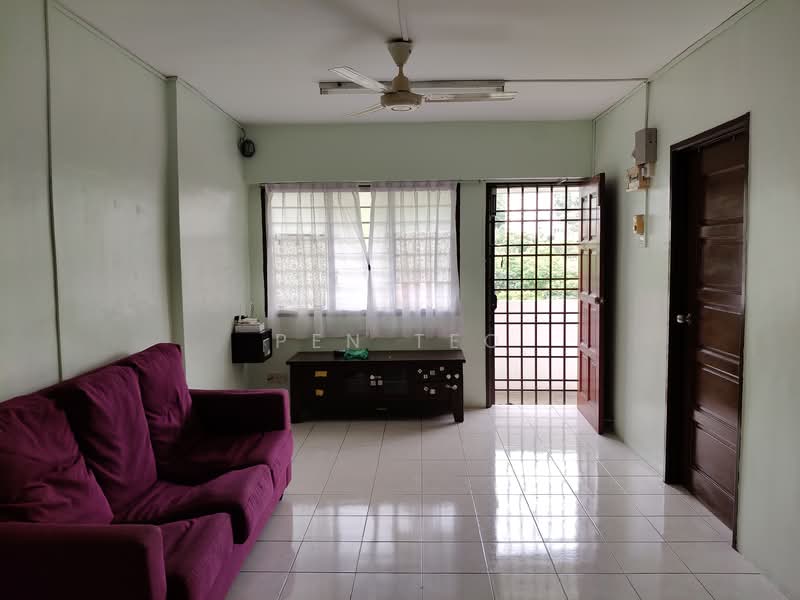 Pangsapuri untuk Dijual di Desa Indah Block 33 - Pen Teo - PropertyGuru.com.my