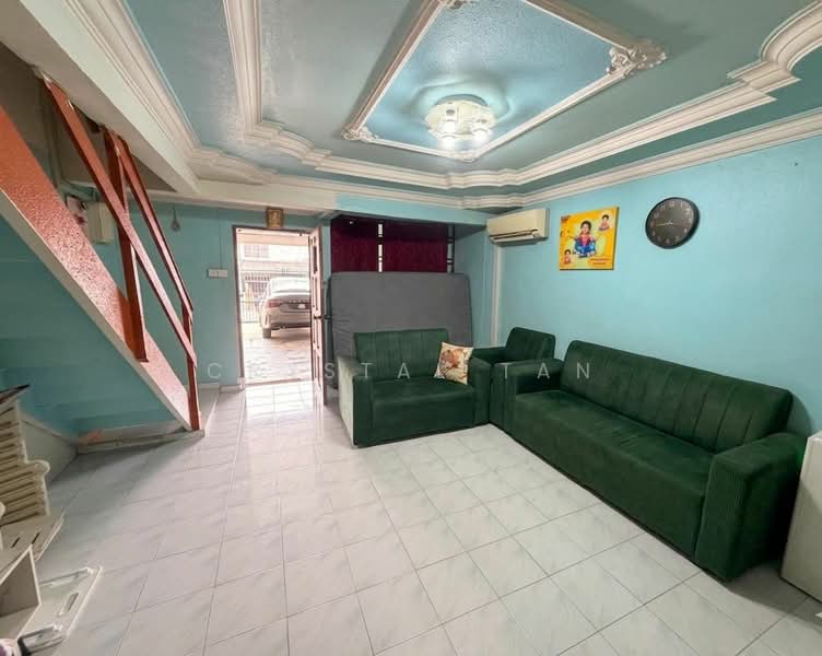 Rumah Teres 2 Tingkat untuk Dijual di Taman Sri Muhibbah (Kulai) - Crystal Tan - Living Room - PropertyGuru.com.my