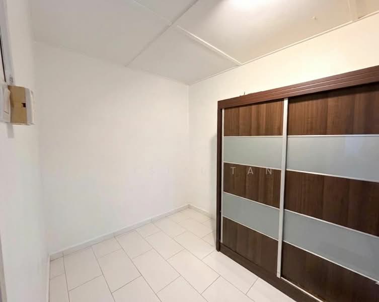 Rumah Teres 2 Tingkat untuk Dijual di Taman Sri Muhibbah (Kulai) - Crystal Tan - Bedroom - PropertyGuru.com.my