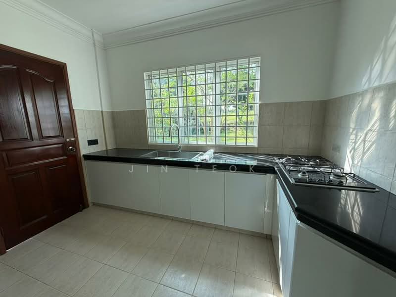 Rumah Banglo untuk Disewa di Leisure Farm (Gelang Patah) - Jin Teok - Kitchen - PropertyGuru.com.my
