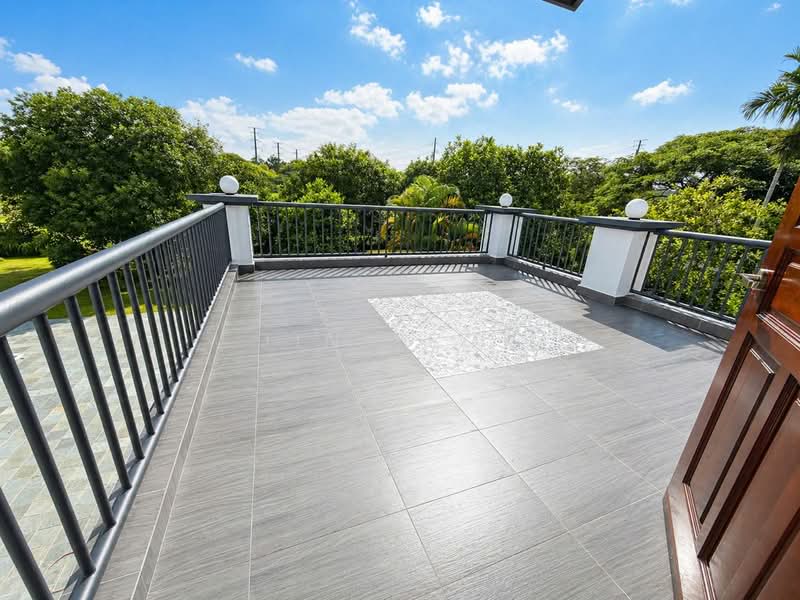 Rumah Banglo untuk Disewa di Leisure Farm (Gelang Patah) - Jin Teok - Balcony - PropertyGuru.com.my