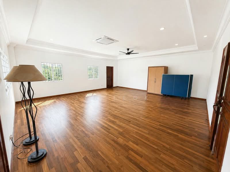 Rumah Banglo untuk Disewa di Leisure Farm (Gelang Patah) - Jin Teok - Living Room - PropertyGuru.com.my