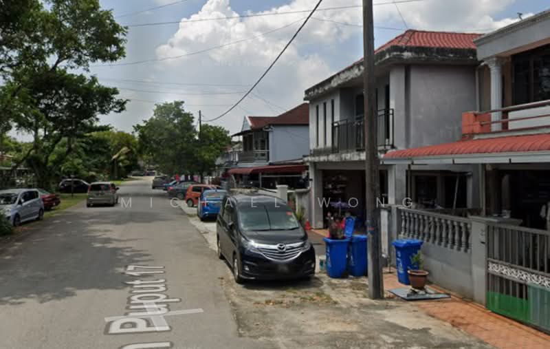 2-storey Terraced House for Sale in Seksyen 17 (Shah Alam) - Michael Wong - Exterior - PropertyGuru.com.my