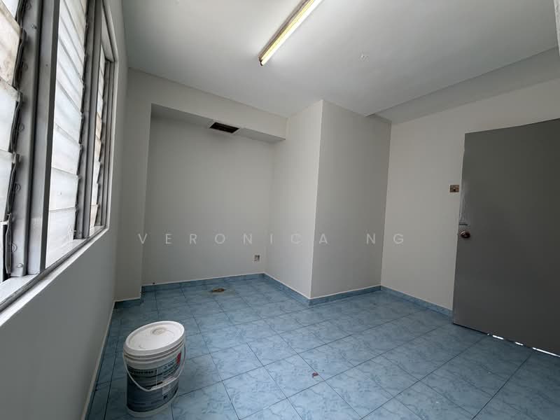 2.5-storey Terraced House for Sale in Taman Putra (Ampang) - Veronica Ng - PropertyGuru.com.my