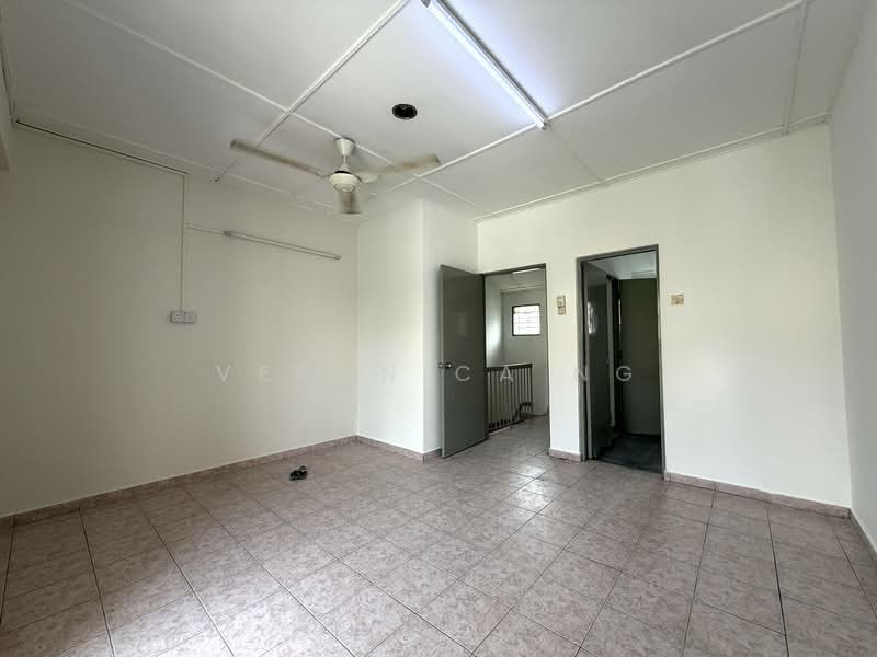 2.5-storey Terraced House for Sale in Taman Putra (Ampang) - Veronica Ng - PropertyGuru.com.my