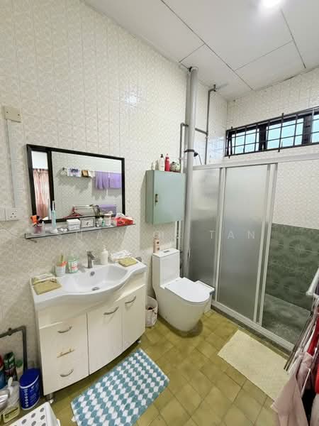 Rumah Berkembar untuk Dijual di Taman Tasek (Johor Bahru) - Shanice Tan - Bathroom - PropertyGuru.com.my