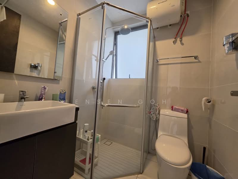 Condominium for Rent at Bay Point @ Country Garden Danga Bay - Jensen Goh - Bathroom - PropertyGuru.com.my