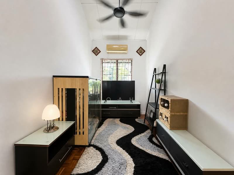 Rumah Kluster untuk Dijual di Setia Alam (Selangor) - Afiqah . - Living Room - PropertyGuru.com.my