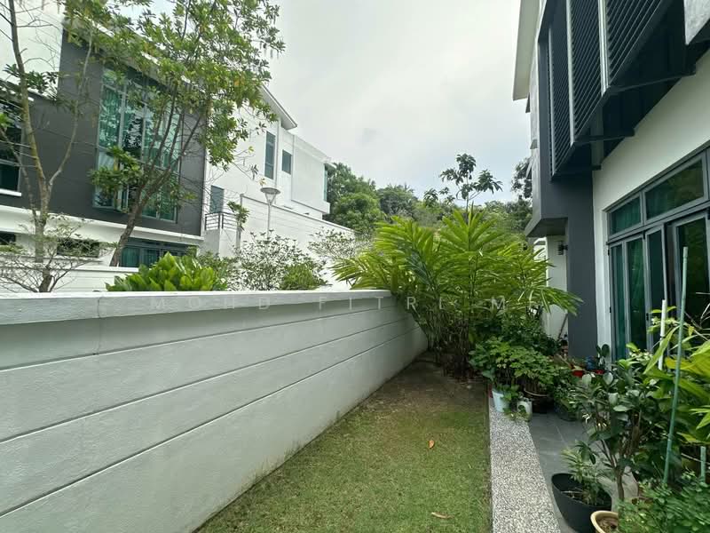 Bungalow for Sale in Cyberjaya (Selangor) - Mohd Fitri MF - Exterior - PropertyGuru.com.my