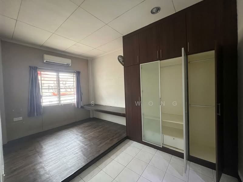 Condominium for Rent at Indah Condominium - Wilson Wong - Bedroom - PropertyGuru.com.my