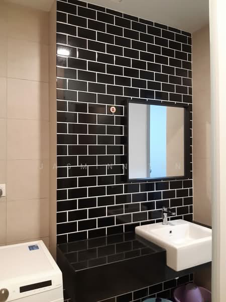 Servis Apartment untuk Disewa di Union Suites - Jasminn Tan - Bathroom - PropertyGuru.com.my