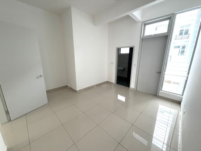 2-storey Terraced House for Sale in Taman Impian Emas (Skudai) - Shishi . - PropertyGuru.com.my