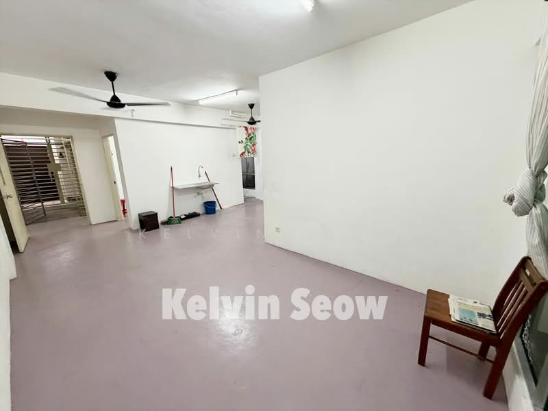 Pangsapuri untuk Disewa di Suria Vista Apartment - Kelvin Seow - Living Room - PropertyGuru.com.my