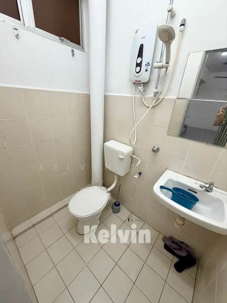 Pangsapuri untuk Disewa di Suria Vista Apartment - Kelvin Seow - Bathroom - PropertyGuru.com.my