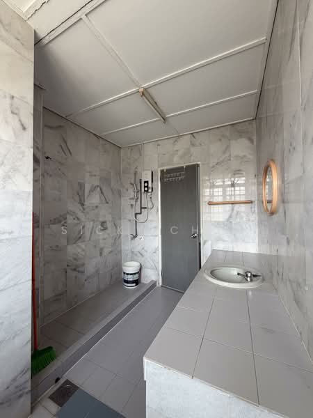 Rumah Teres 2 Tingkat untuk Disewa di Bukit Sungai Long 2 (Bandar Sungai Long) - Sicky Chow - Bathroom - PropertyGuru.com.my