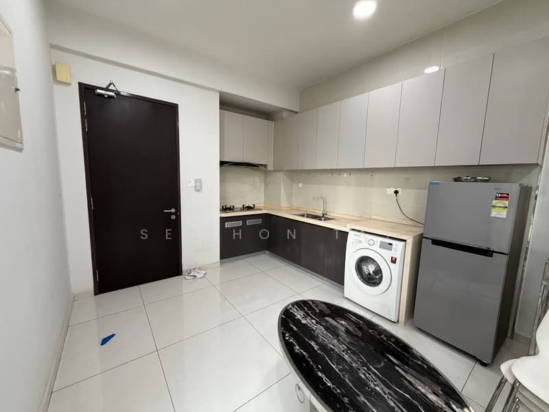 Kondominium untuk Dijual di Royal Strand @ Country Garden Danga Bay - See Hon Tay - PropertyGuru.com.my