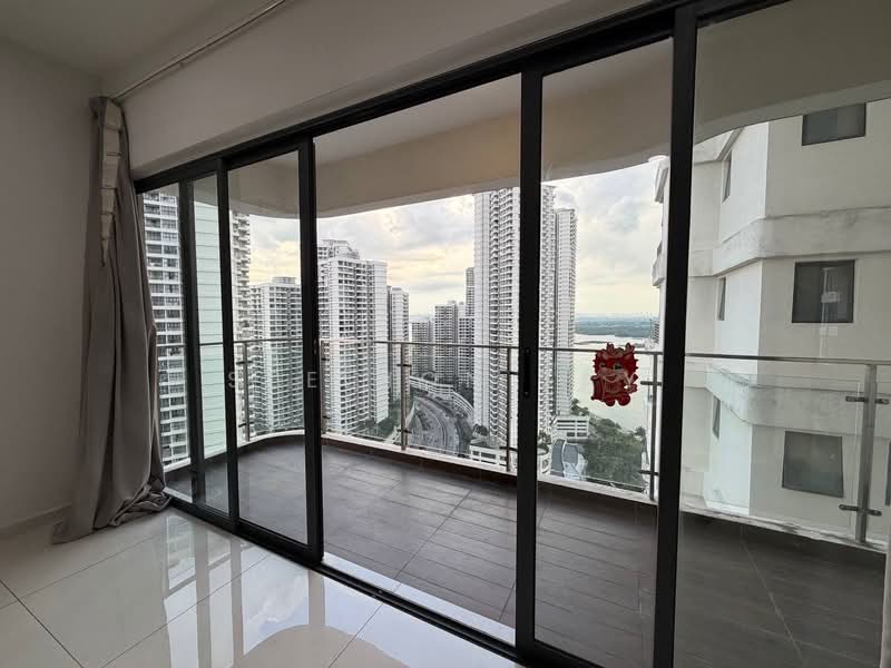 Kondominium untuk Dijual di Royal Strand @ Country Garden Danga Bay - See Hon Tay - PropertyGuru.com.my