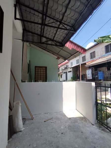 Rumah Teres 2 Tingkat untuk Dijual di Bandar Tasik Puteri (Rawang) - Elwin Mah - Exterior - PropertyGuru.com.my