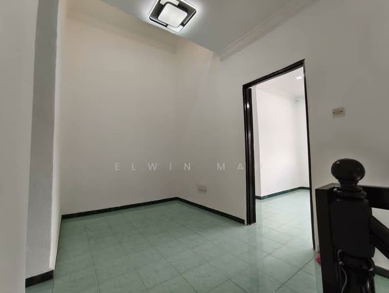 Rumah Teres 2 Tingkat untuk Dijual di Bandar Tasik Puteri (Rawang) - Elwin Mah - PropertyGuru.com.my