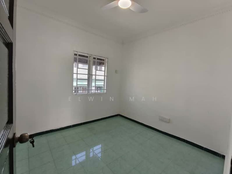Rumah Teres 2 Tingkat untuk Dijual di Bandar Tasik Puteri (Rawang) - Elwin Mah - PropertyGuru.com.my