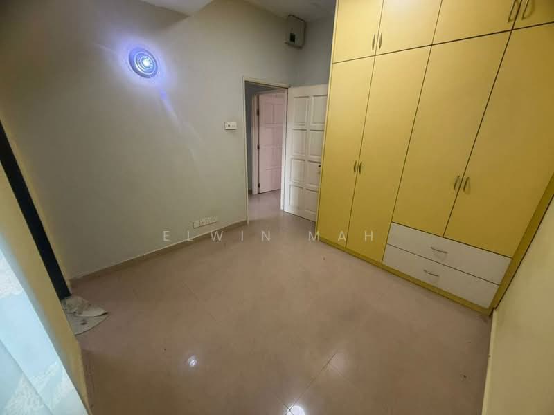 2-storey Terraced House for Sale in Rawang Perdana 2 (Rawang) - Elwin Mah - Bedroom - PropertyGuru.com.my