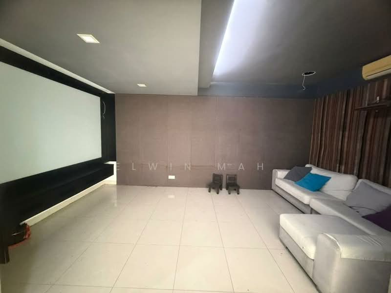 3.5-storey Terraced House for Sale in Taman Sri Hijau (Rawang) - Elwin Mah - Living Room - PropertyGuru.com.my